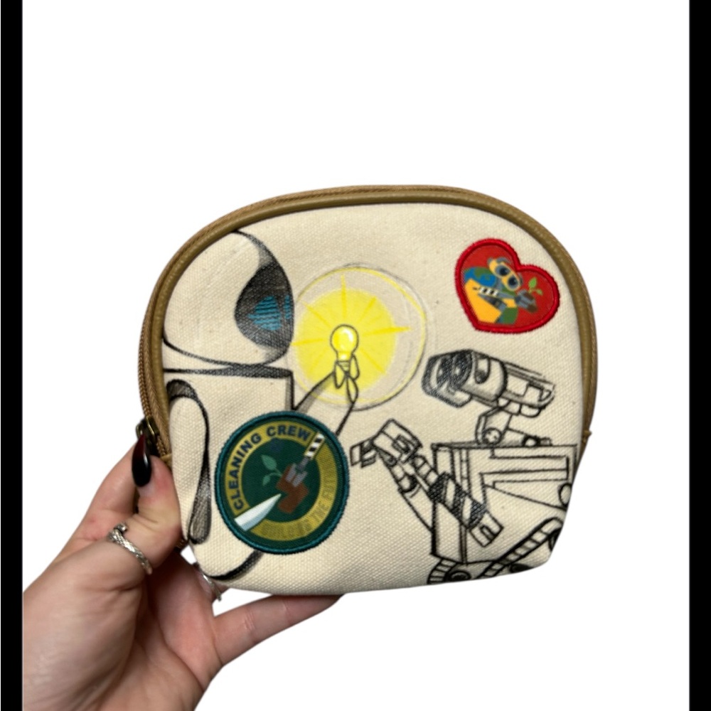 NWT Loungefly Disney Pixar Wall-E And Eve Cosmetic Bag Set Of 3 - Picture 8 of 14